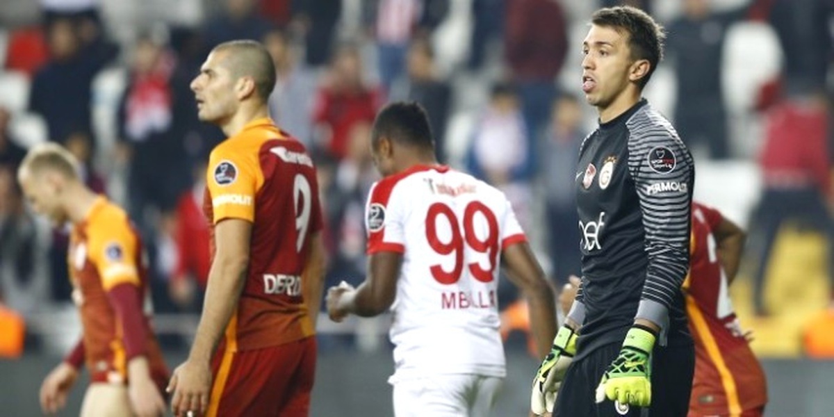 Galatasaray, Tüm Branşlarda Zivenin Uzağında Kaldı!