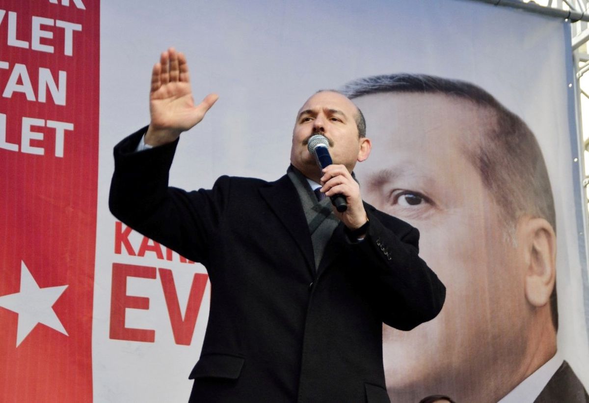 İçişleri Bakanı Soylu: "Mevcut Sistem Babayla Oğlu Birbirine Düşürür"