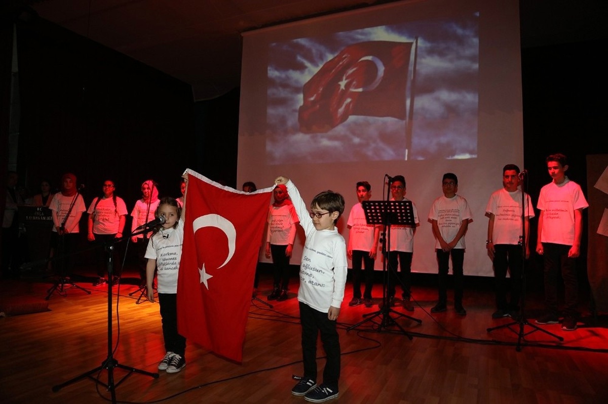 İstiklal Marşı\'nın Kabulünün 96 Yılı Urla\'da Kutlandı