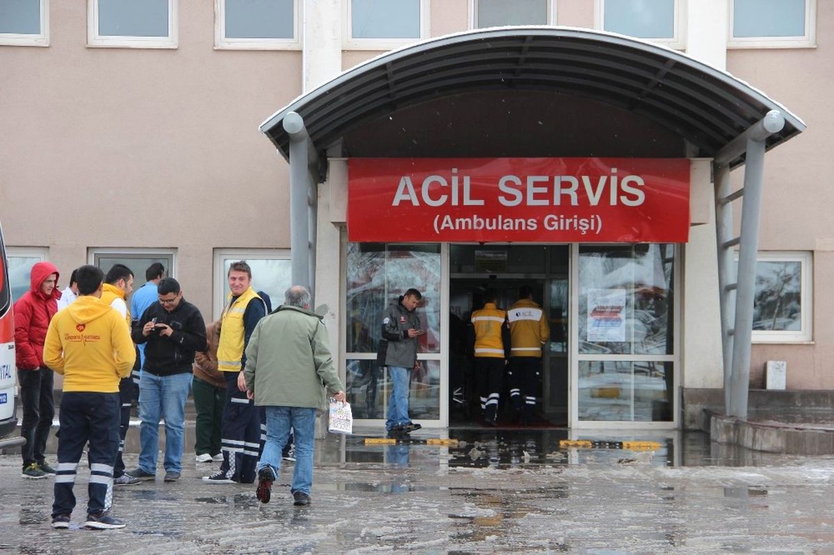 Kapadokya\'da Balonlar Sert İniş Yaptı, 49 Turist Yaralandı