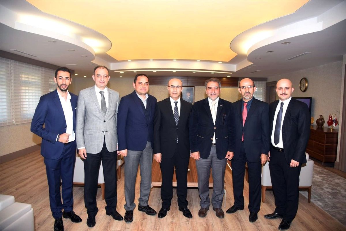 Kayserililer ve Bosnalılar Derneği\'nden Vali Demirtaş\'a Ziyaret