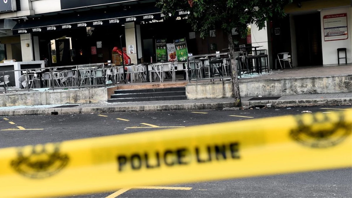Malezya Işid\'le Bağlantılı Olduğu Şüphesiyle 7 Kişiyi Tutukladı