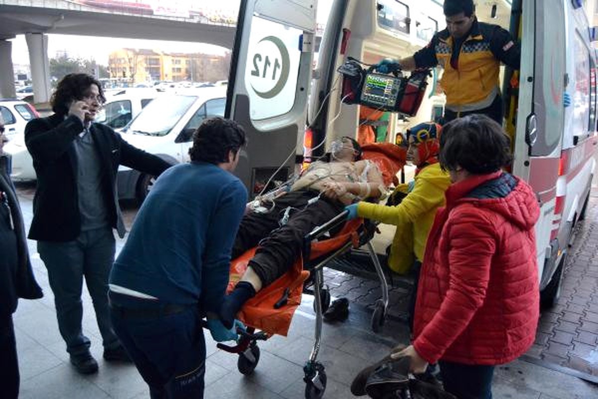 Markette Sıra Bekleme Kavgası: 1 Ağır Yaralı