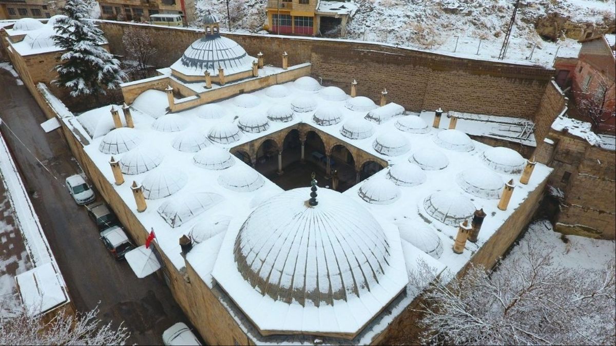 Mart Karı, Nevşehir\'i Beyaza Bürüdü