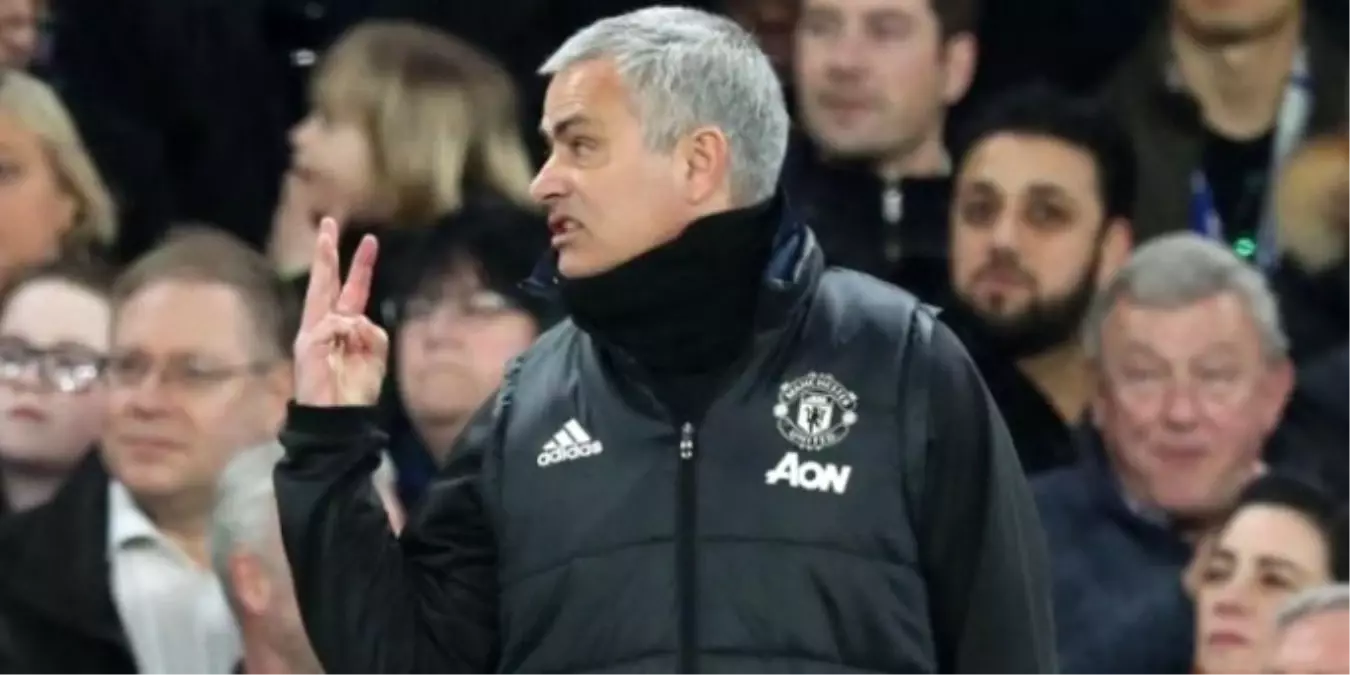 Mourinho\'dan Chelsea Taraftarına Hareket!