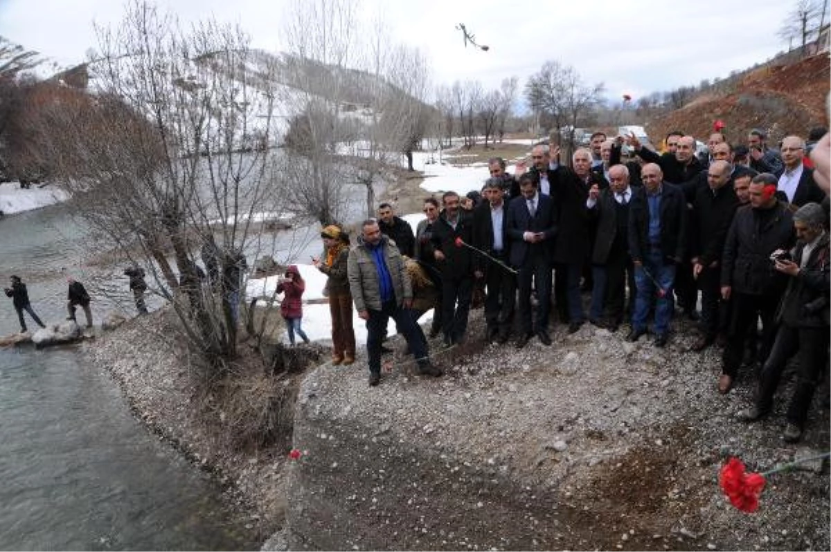 Munzur\'da Yapılması Planan Hes ve Barajlar Protesto Edildi