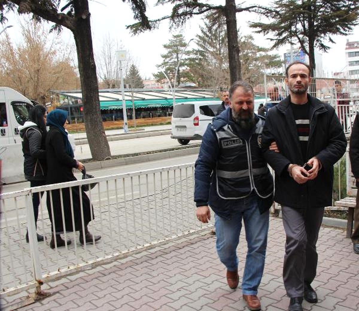 Öğretmen Çifte \'Bylock\' Gözaltısı
