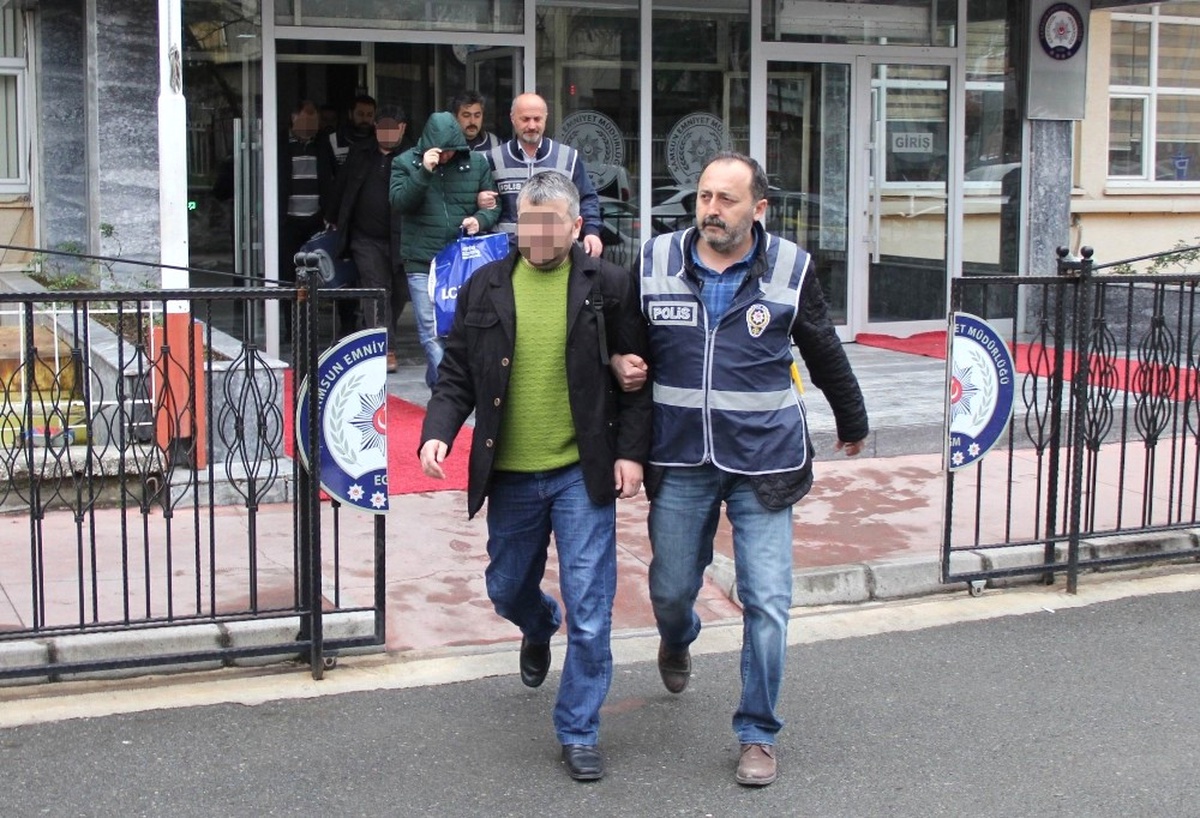 Samsun\'da Fetö\'den Gözaltına Alınan 7 Belediye Çalışanı Adliyede