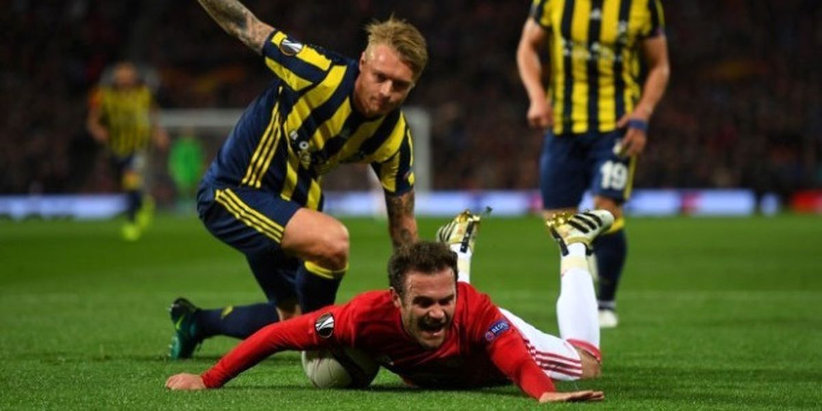 Simon Kjaer Bin Pişman!