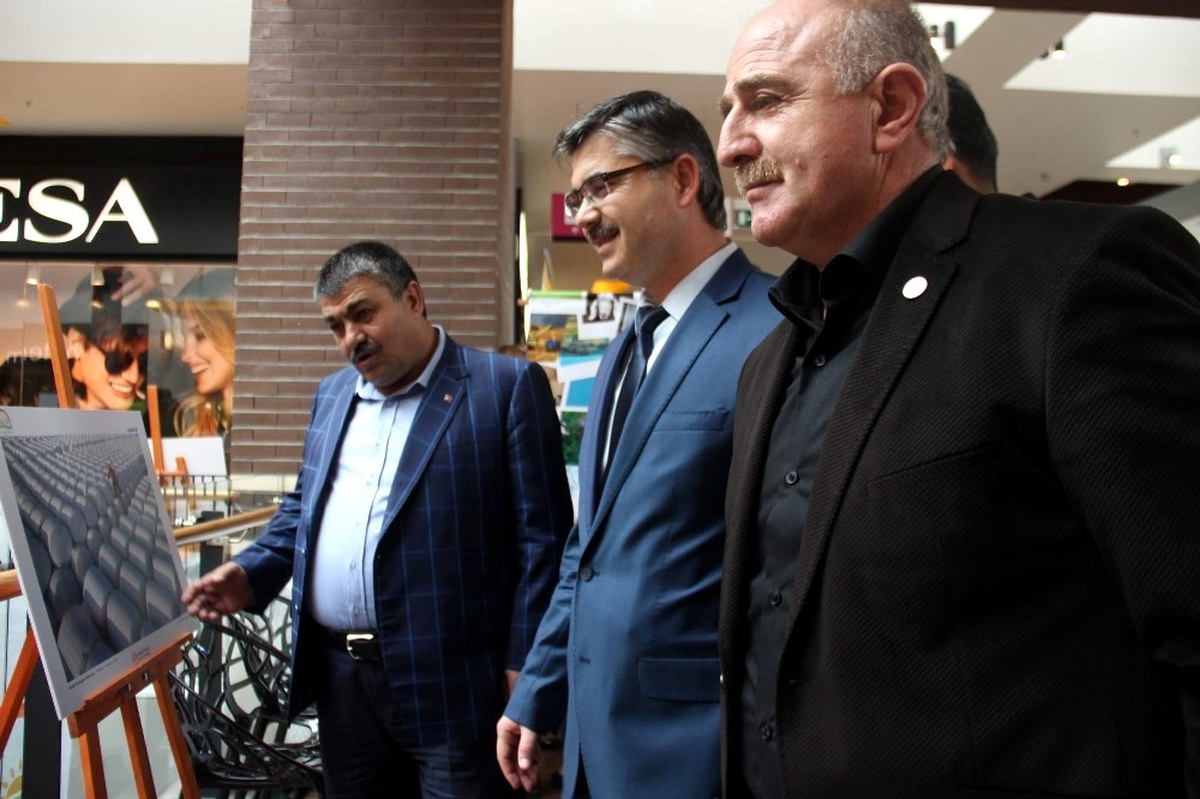 Tarım ve İnsan\'ı Anlatan Fotoğrafların Sergisi Açıldı