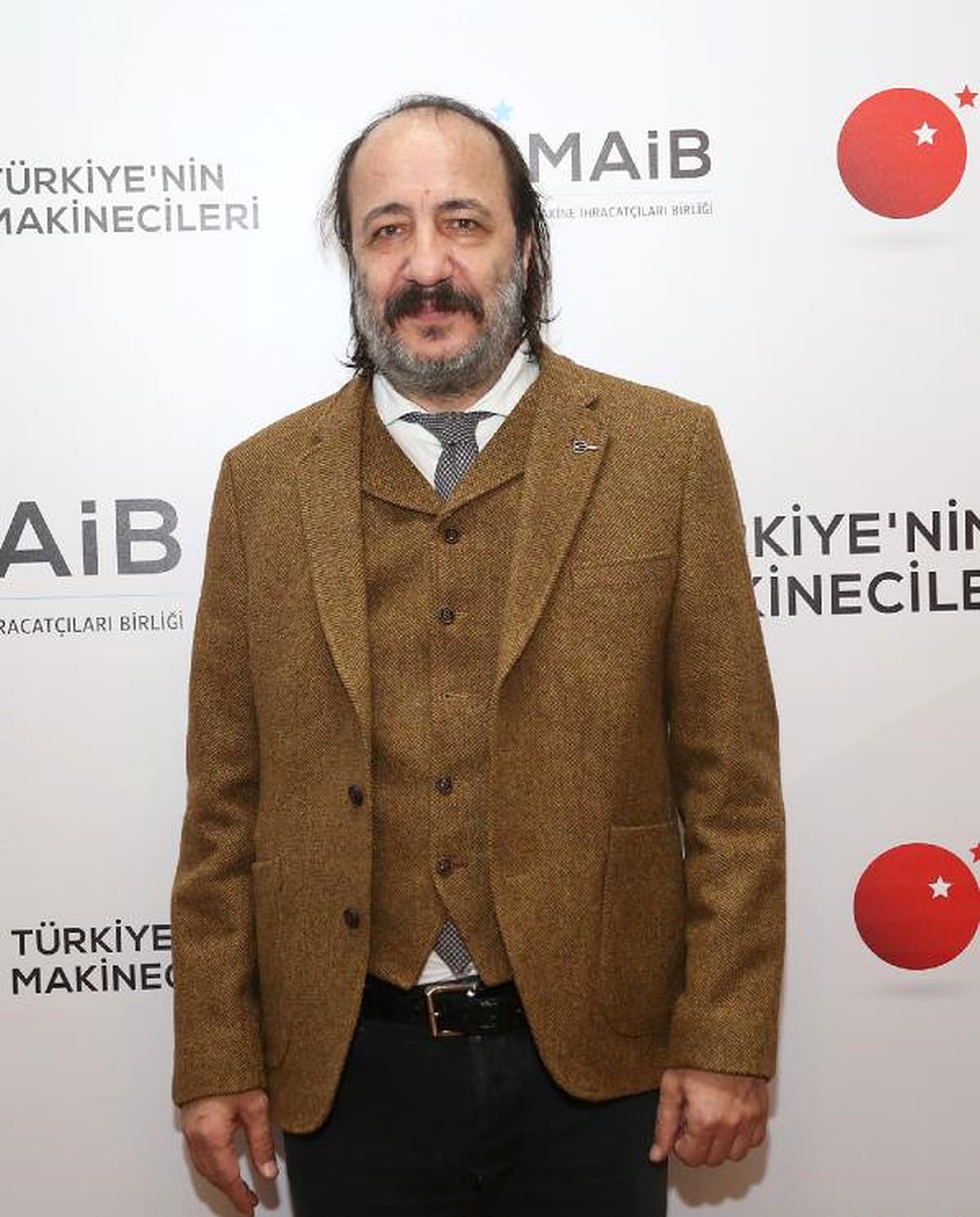 Türk Makineleri İki Kıtada Birden Görücüye Çıktı