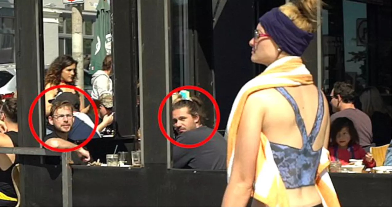 Üst Kısmını İç Çamaşırı Şeklinde Boyayan Mankene Bakan Bir Daha Baktı