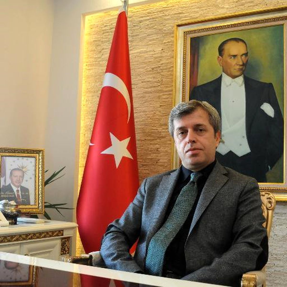 Vali Çınar, Adilcevaz\'da Muhtarlarla Buluştu