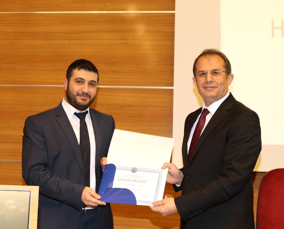 Van\'da 4/b Sözleşmeli İmam Hatipler, Hazırlayıcı Eğitimlerinin Ardından Sertifikalarını Aldı