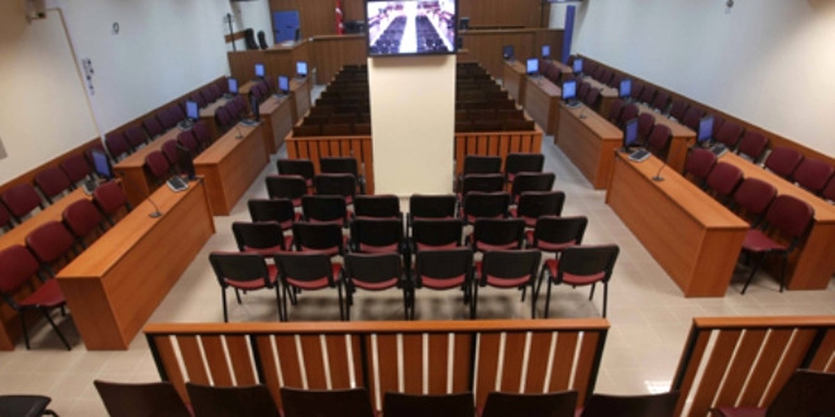 78 Polis Fetö\'den Hakim Karşısında