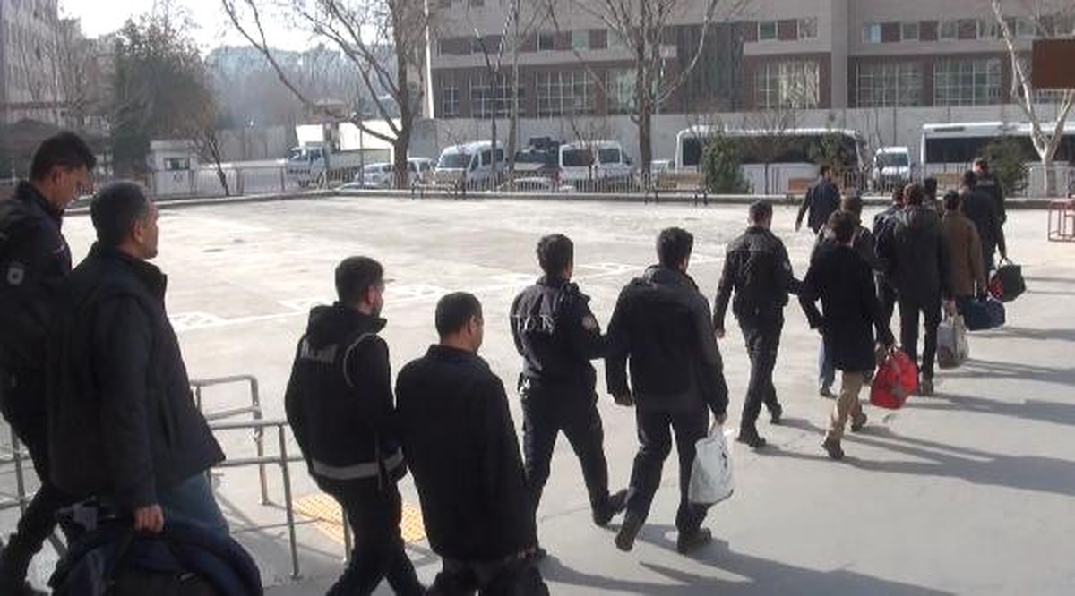 8 İldeki Fetö/pdy Operasyonuna 14 Tutuklama