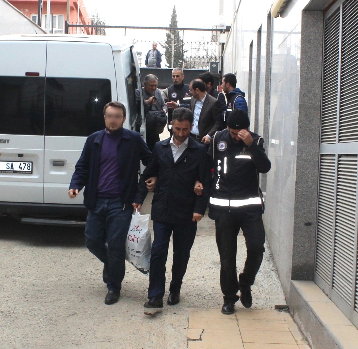 Adıyaman\'da 8 Kişi Fetö\'den Tutuklandı