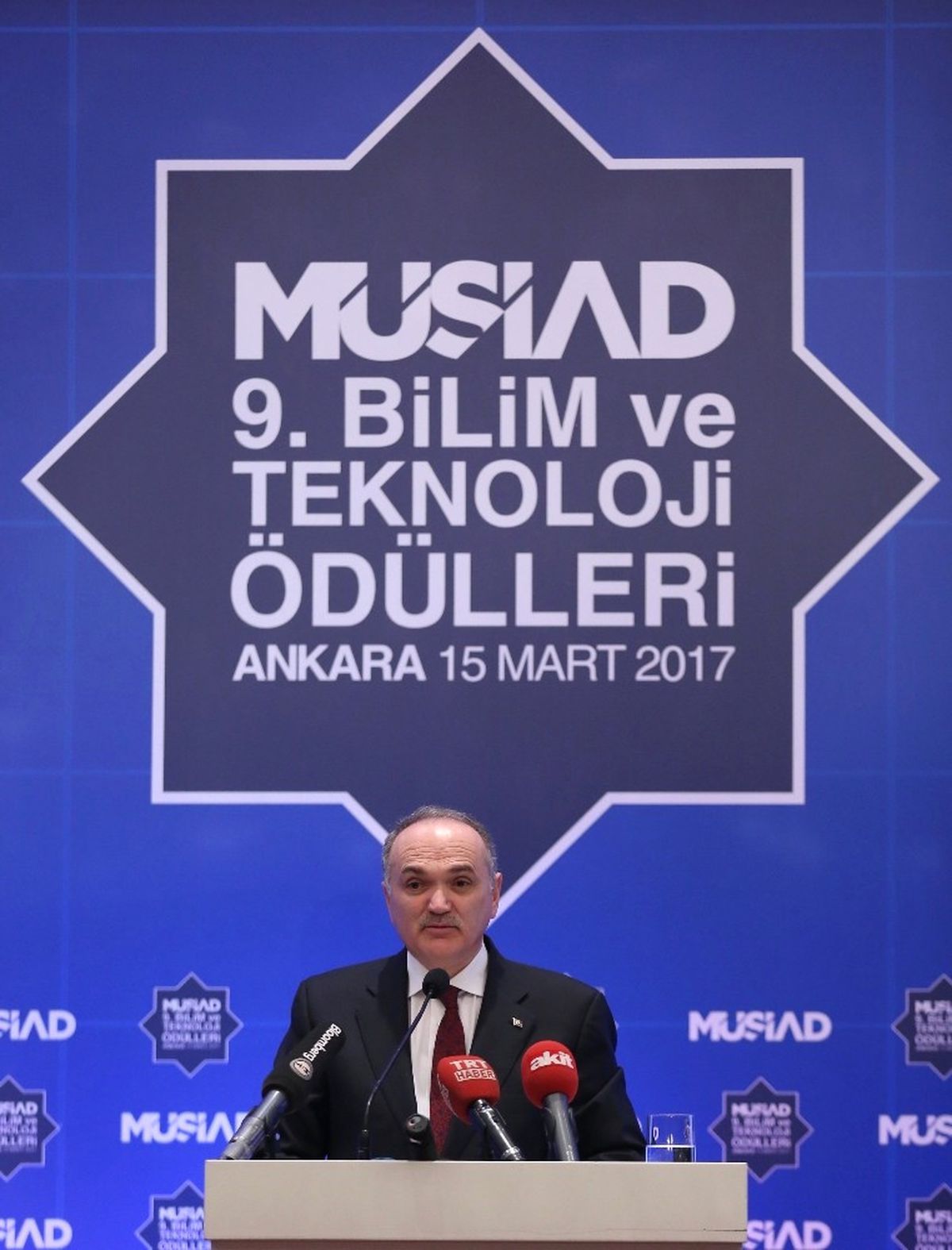 Anayasa Değişikliği Devrim Niteliği Taşıyor"
