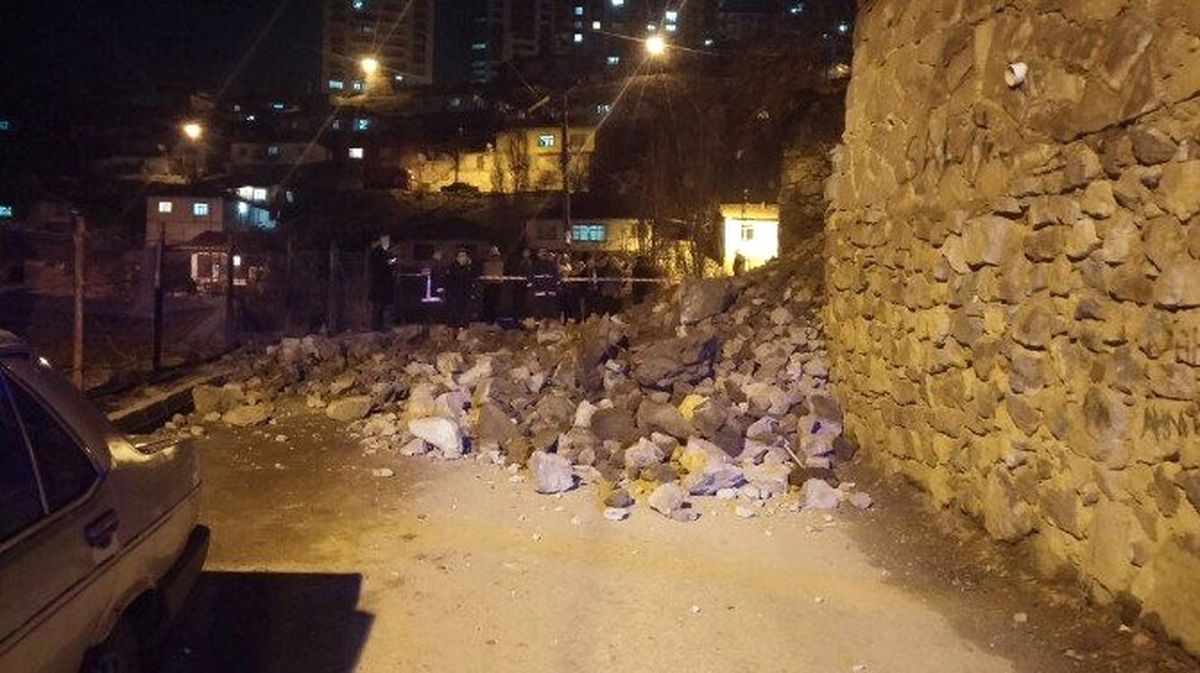 Ankara\'da Gecekondu Çöktü: 1 Ölü, 2 Yaralı
