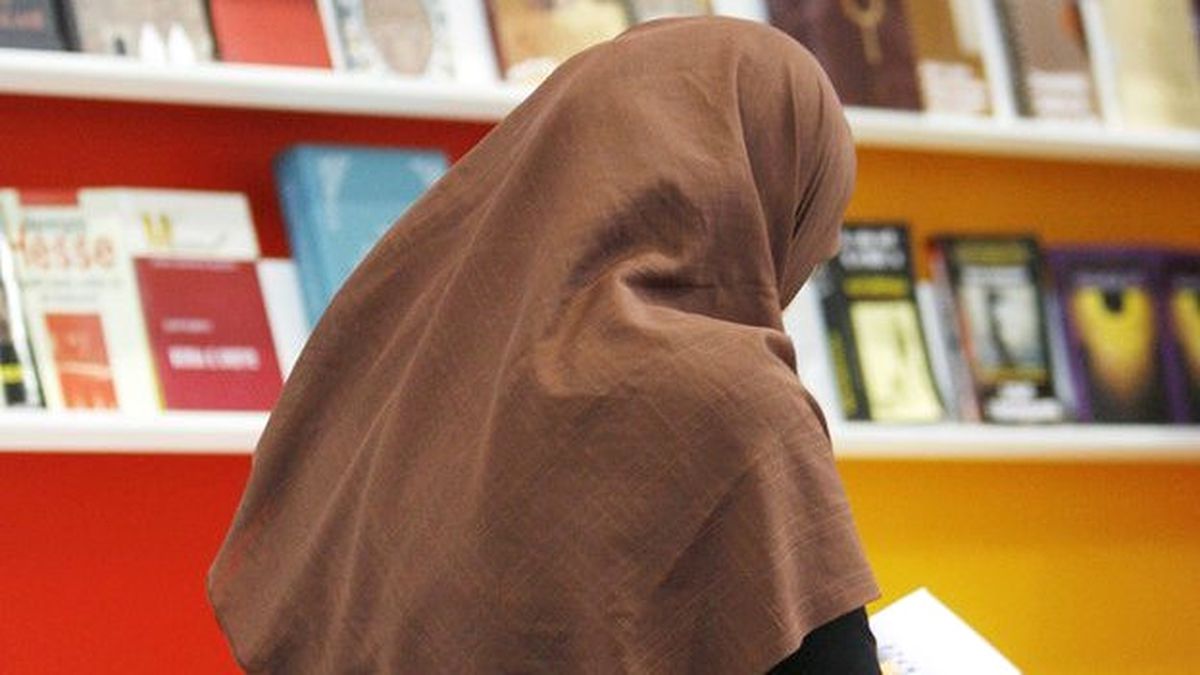Avrupa Adalet Divanı\'ndan AB\'de İşyerlerinde Başörtüsü Yasağına Yeşil Işık