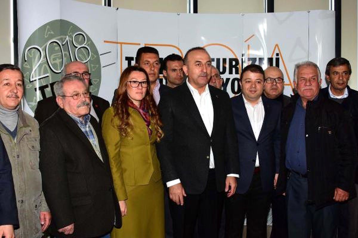 Bakan Çavuşoğlu: Eğilmeyeceğiz, Bükülmeyeceğiz, Teslim de Olmayacağız