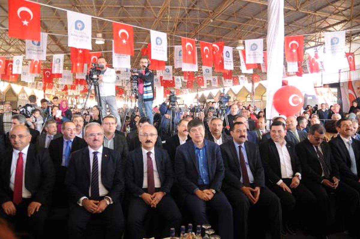 Bakan Elvan: Hollanda ve AB\'nin Büyük Ayıbı (3)