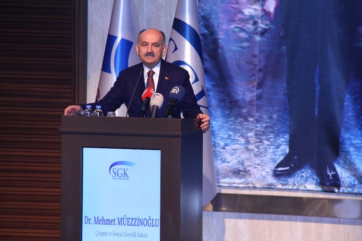 Bakan Müezzinoğlu: "2017 Türkiye\'nin Ekonomisini Çökertmekle İlgili Tuzakların Bozulduğu Yıl Olacak"