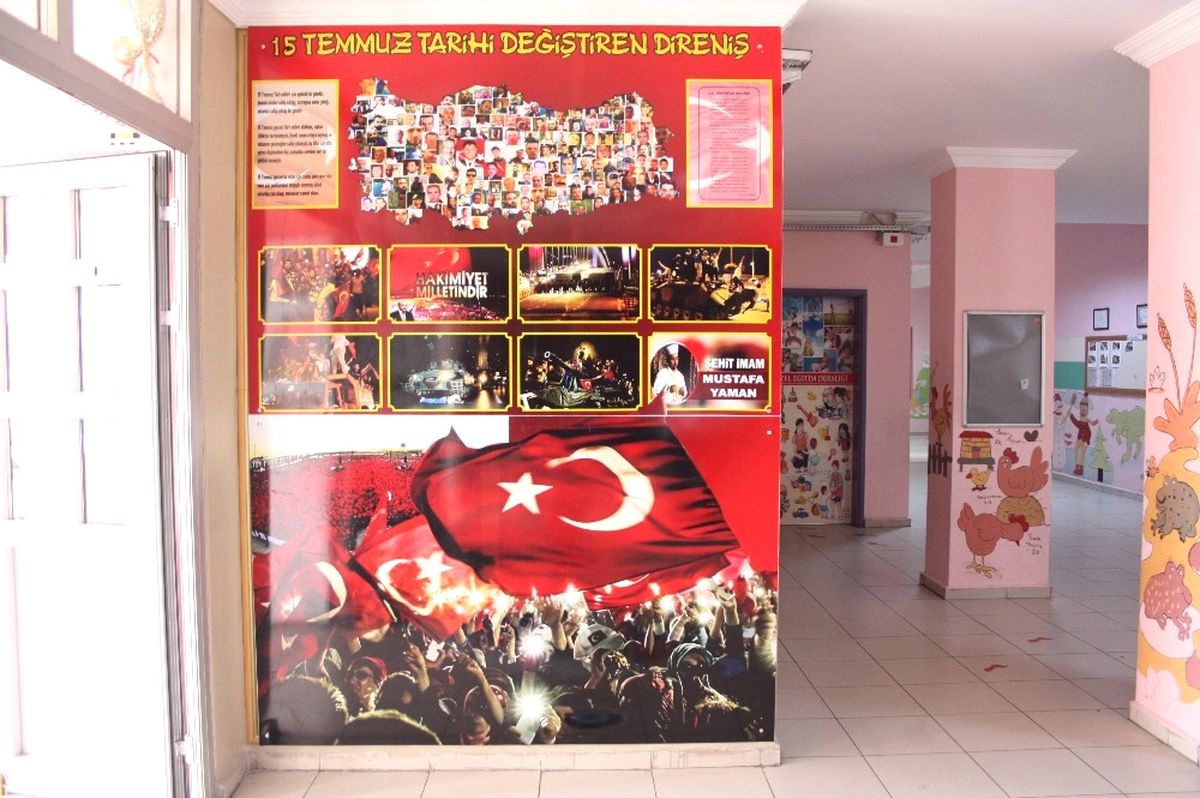 Bartın TOKİ İlk ve Ortaokulunda 15 Temmuz Köşesi