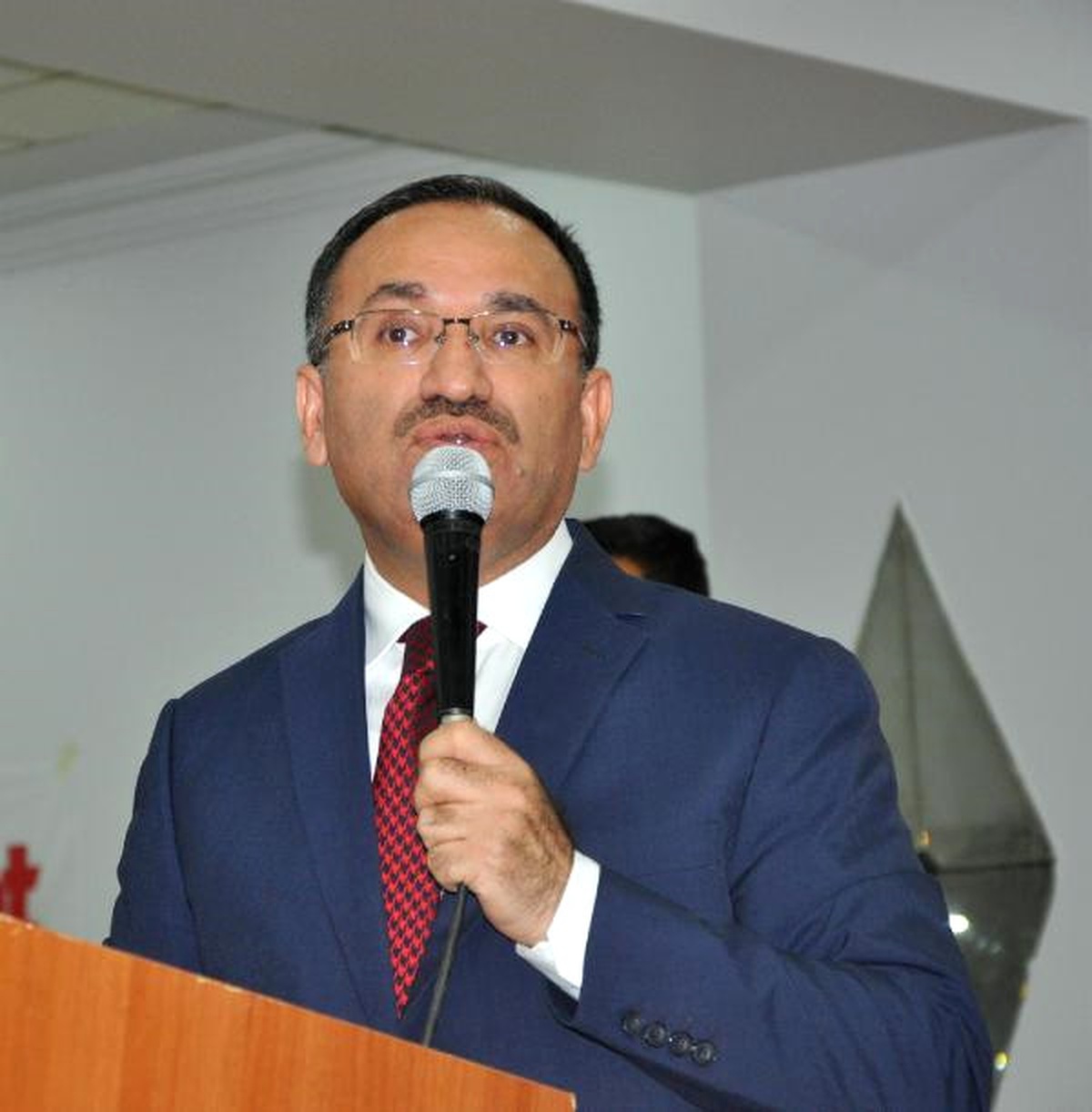 Bozdağ: Avrupa Adalet Divanı\'nın Adaleti ve Hukuku Yok Etmesi Kabul Edilemez (2)