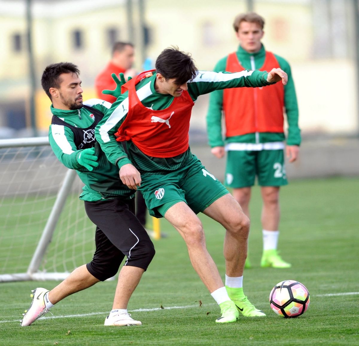 Bursaspor\'da Batalla Dinlendirildi