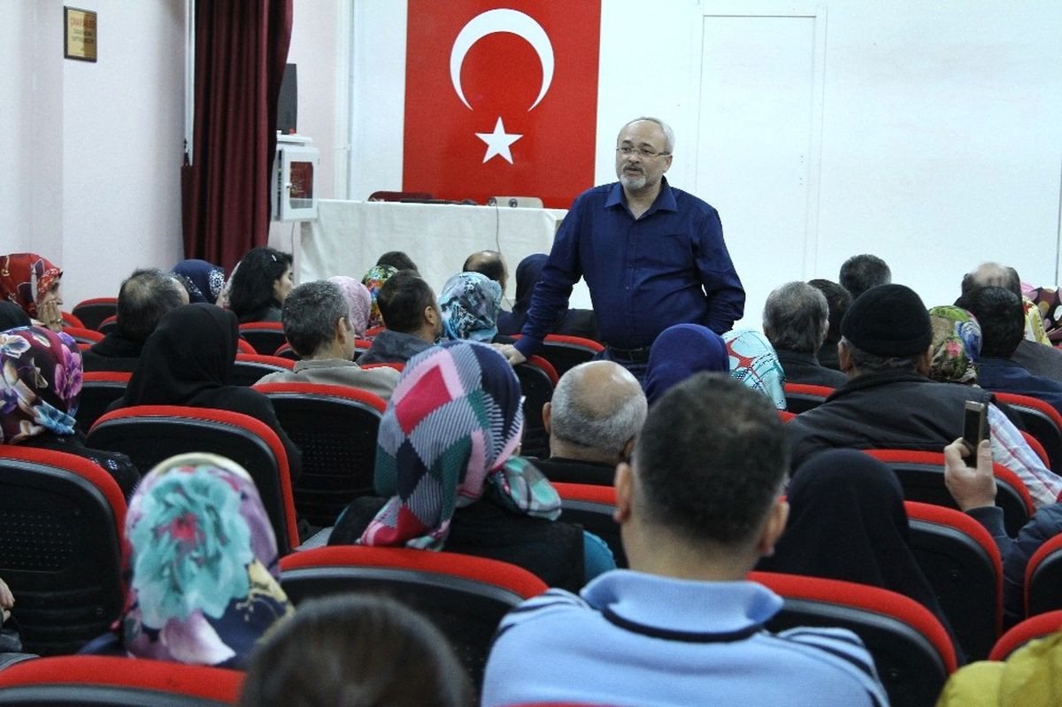 Denizli\'de "Aile ve Çocuk" Semineri