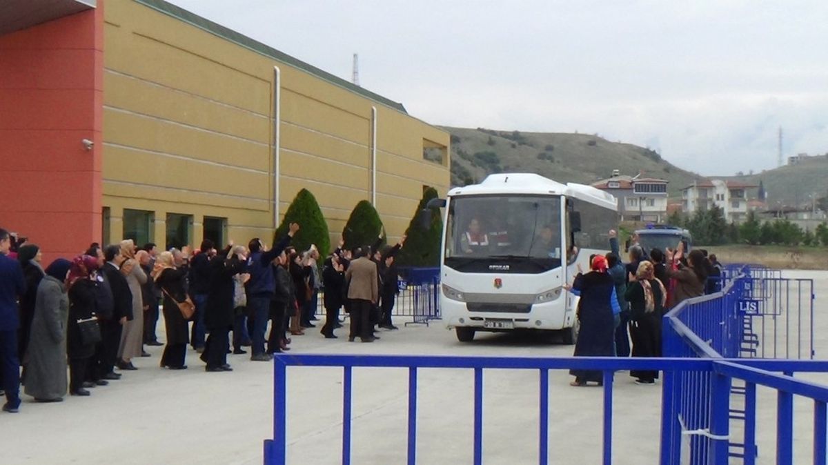Denizli\'deki Fetö Davasında 22 İş Adamına Tahliye