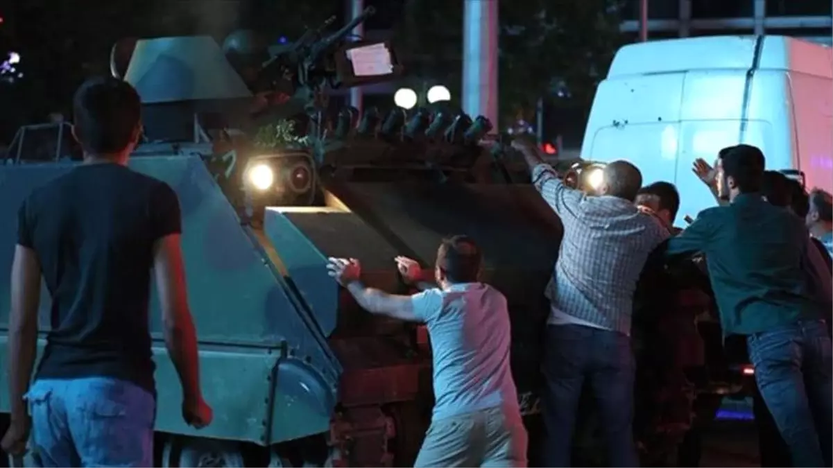 Dha Yurt: Darbe Gecesinin Çarpıcı Kareleri