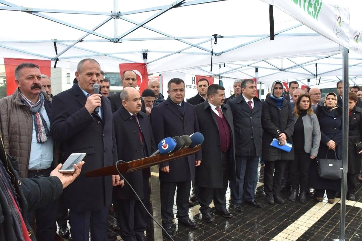 Düzce\'den Halep\'e Yardım İçin 2 Tır Yola Çıktı