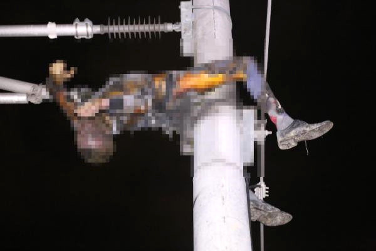Elektrik Direğinde Yanarak Öldü