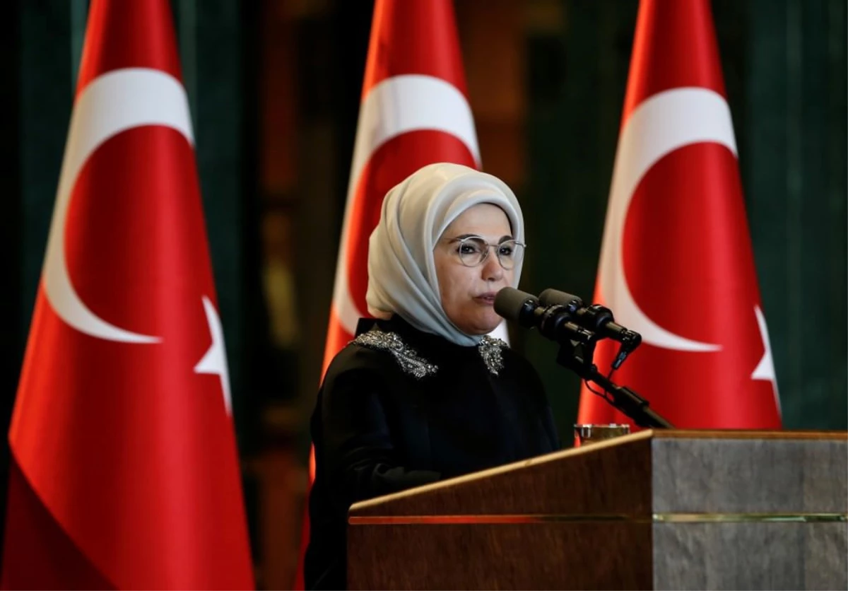 Emine Erdoğan, Türkiye\'nin Tanınmış İşkadınlarını, Kadın Sanatçıları ve Sporcuları Kabul Etti (Ek)