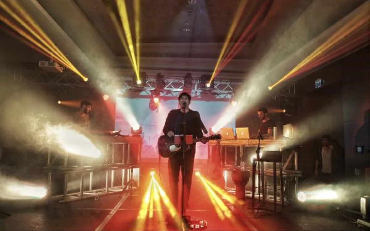 Ferman Akgül, İlk Solo Albümünün Tanıtımını Gerçekleştirdi
