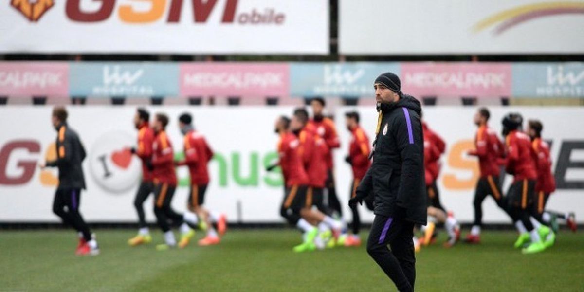 Galatasaray\'da 3 İsim Ayrı Çalıştı