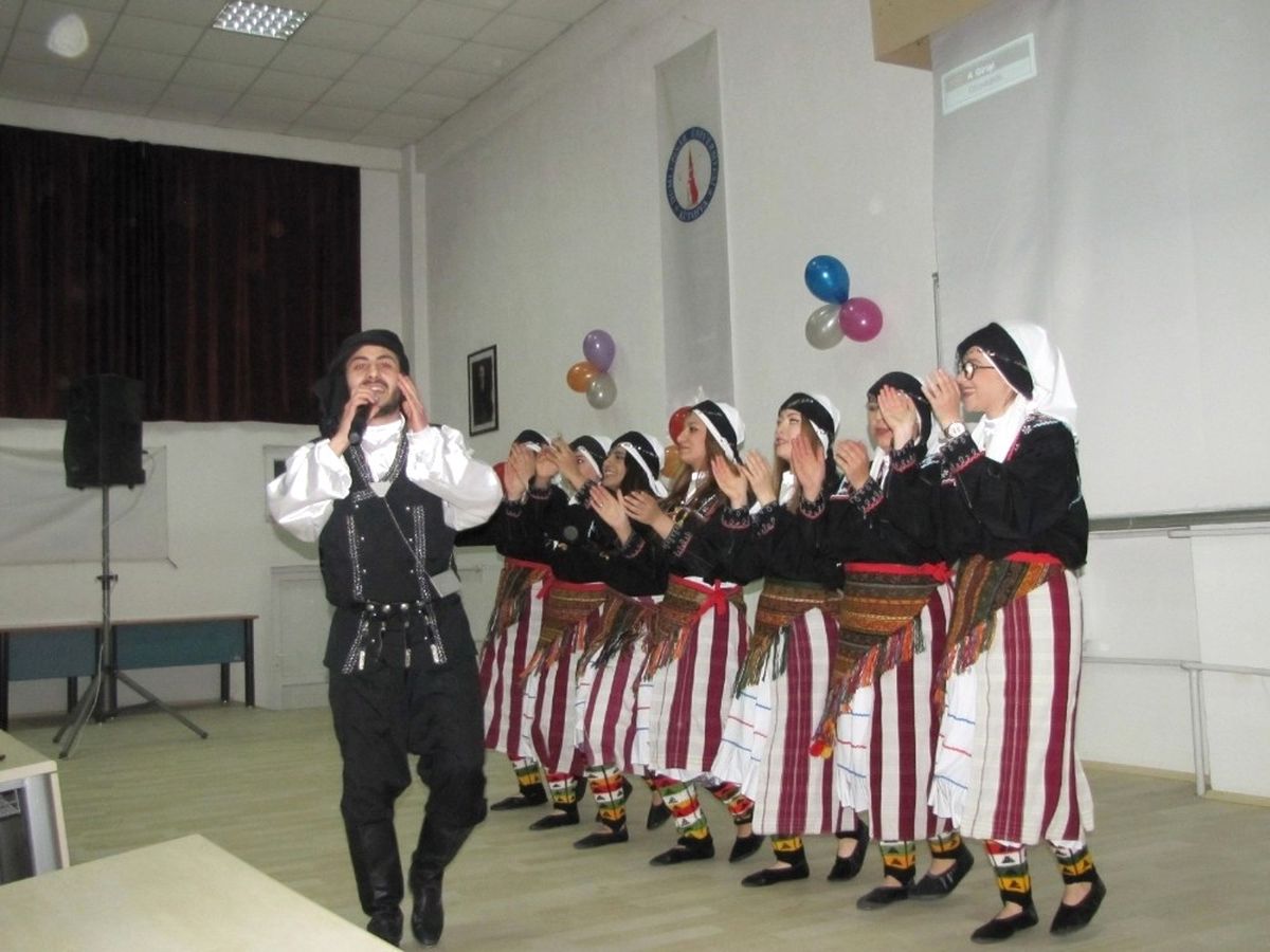 Hisarcık Myo\'da \'Karadeniz Gecesi\'