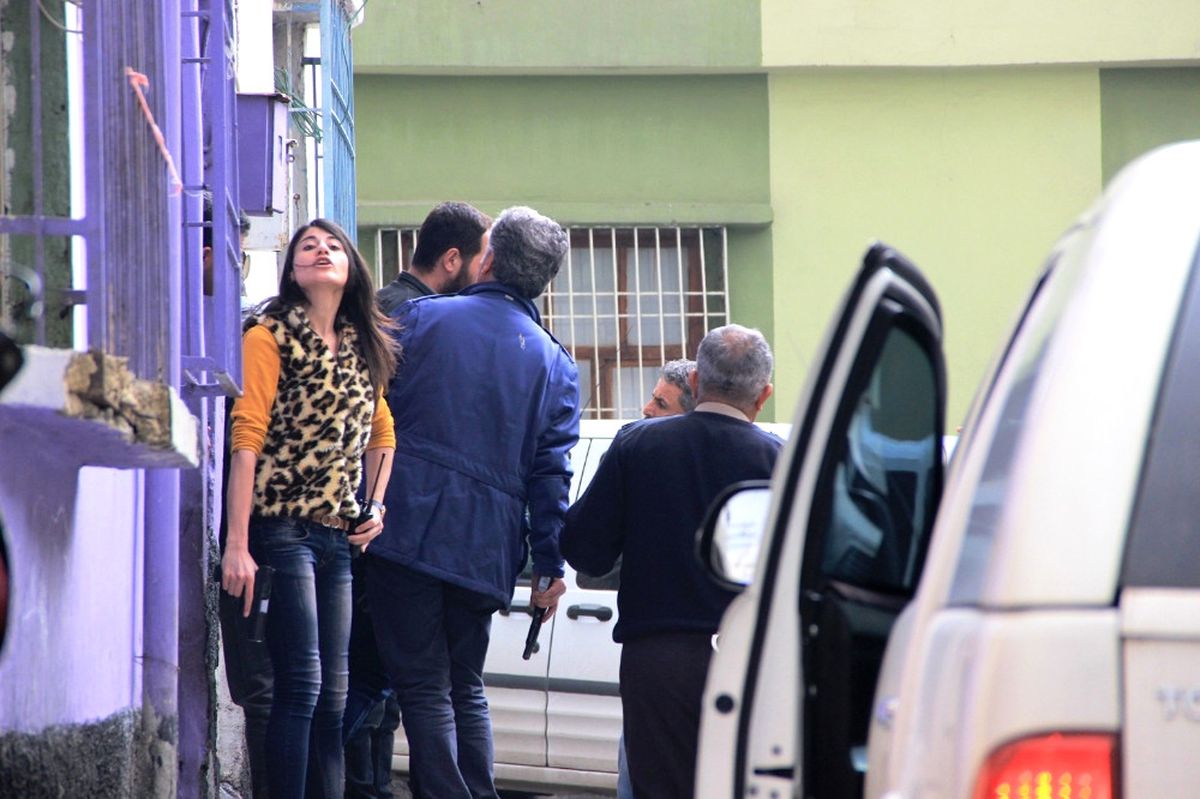 Iki Grup Arasında Silahlı Kavga: 1 Ölü, 4 Yaralı
