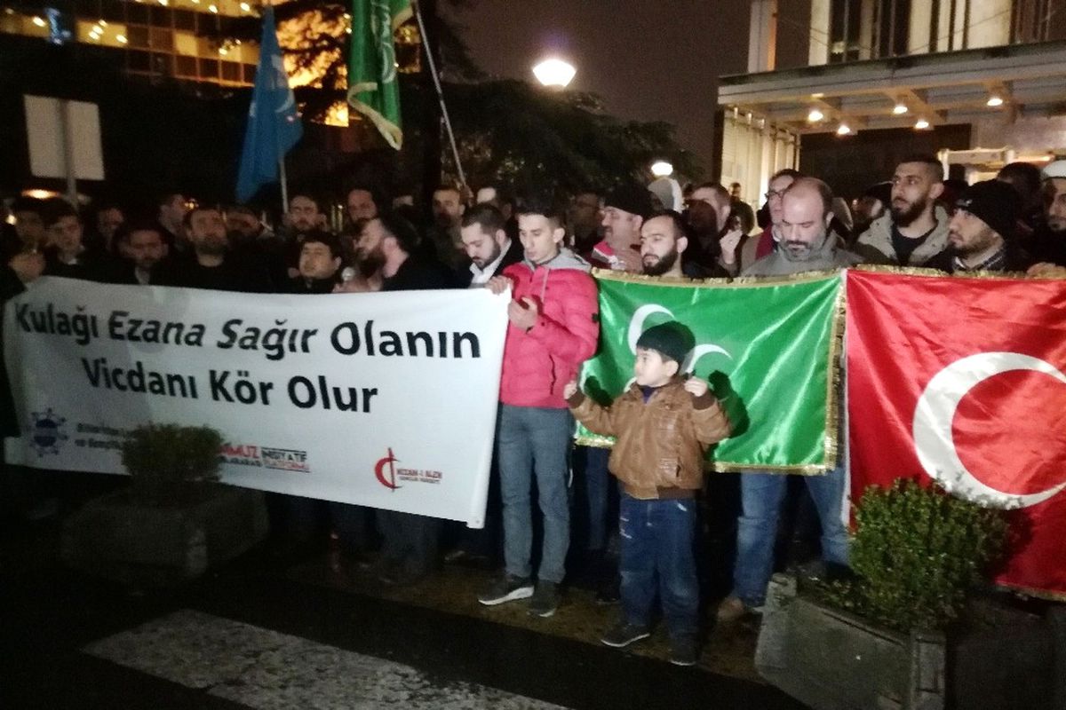 İsrail\'e Ezan Yasağı Tepkisi
