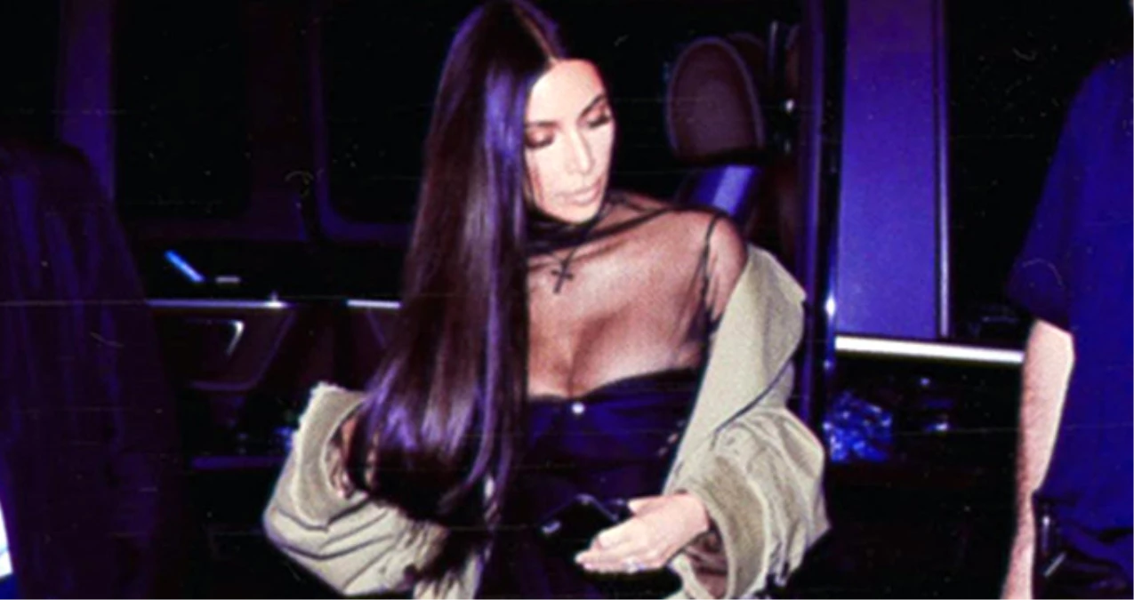 Kardashian Geleneği Bozmadı, Yine İç Çamaşırsız Fotoğraf Paylaştı