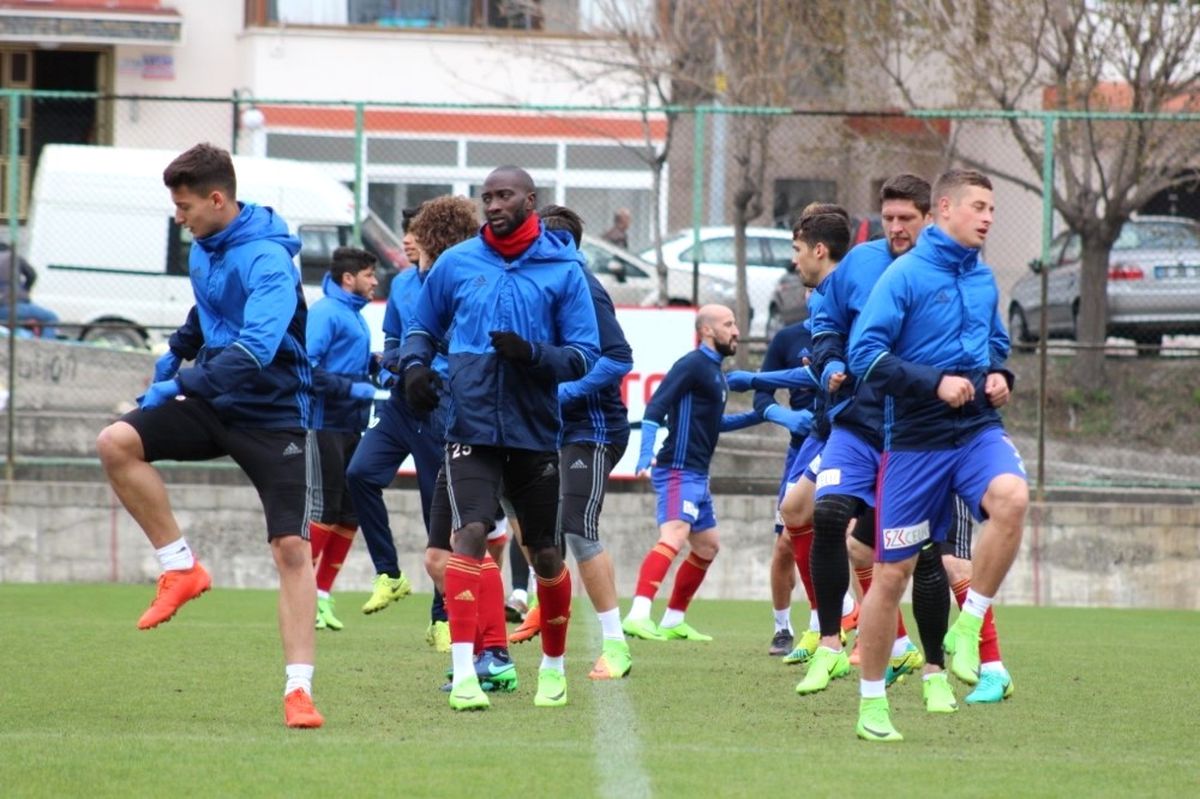 Kardemir Karabükspor\'da Medipol Başakşehir Mesaisi Sürüyor
