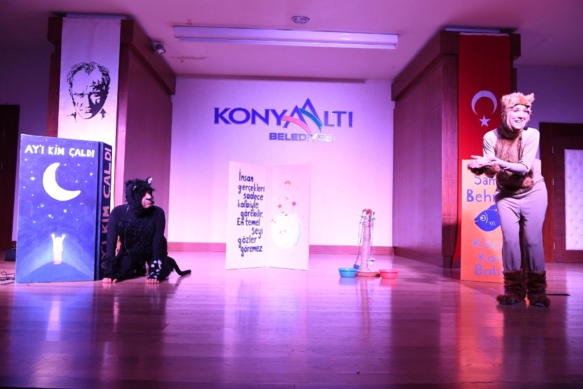 Konyaaltı\'nda Kreş Öğrencilerine Tiyatro