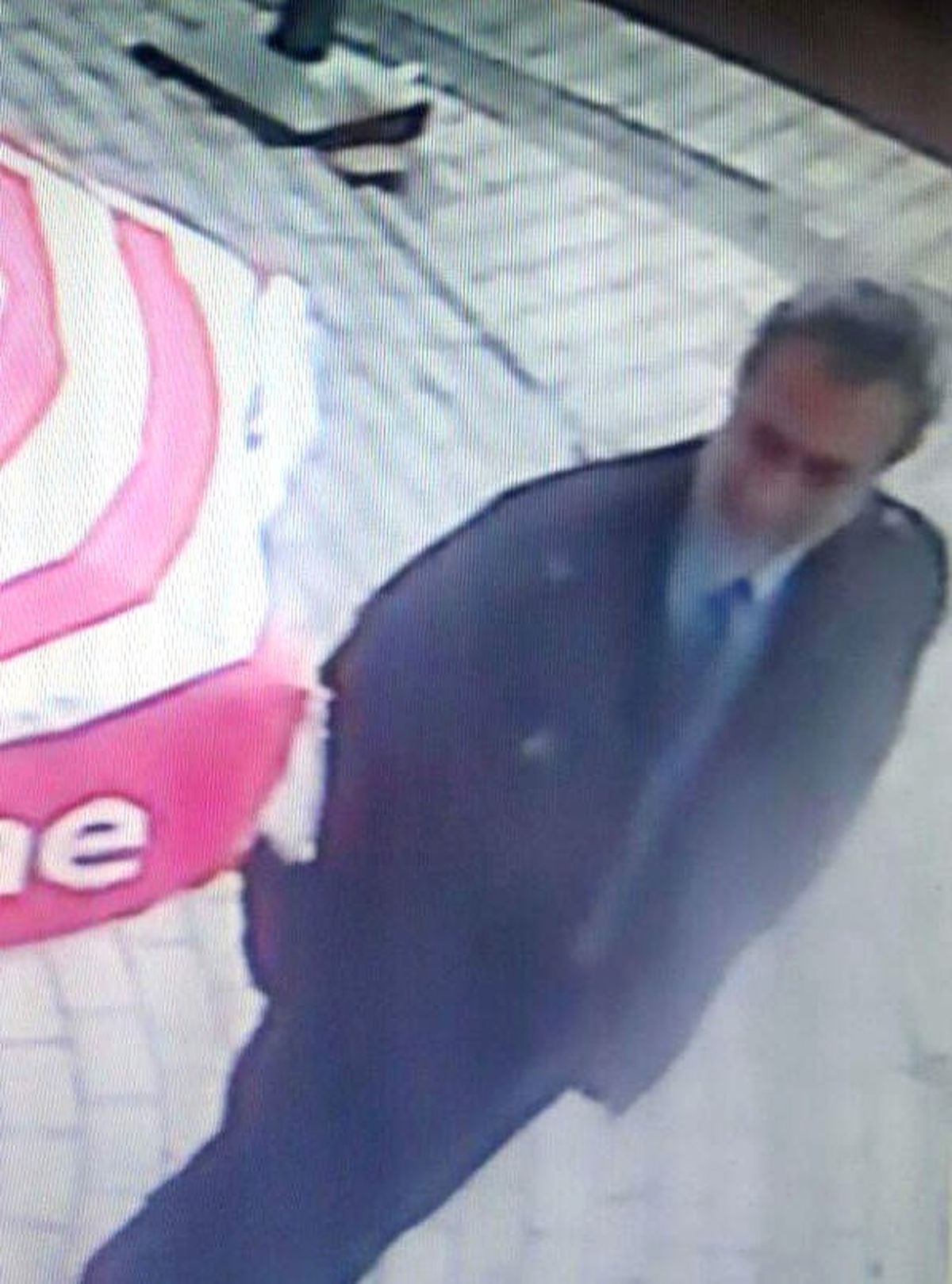 Kravatlı Tütün Hırsızı Polisten Kaçamadı