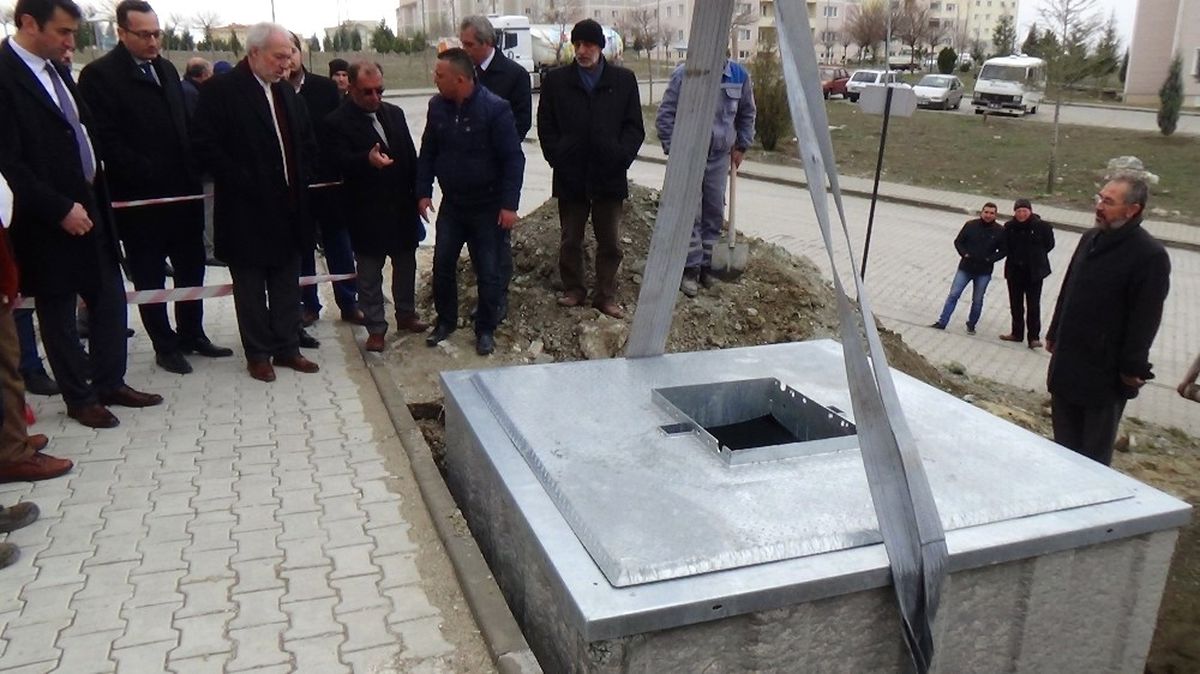 Kütahya\'da Çöpler Yer Altına İniyor