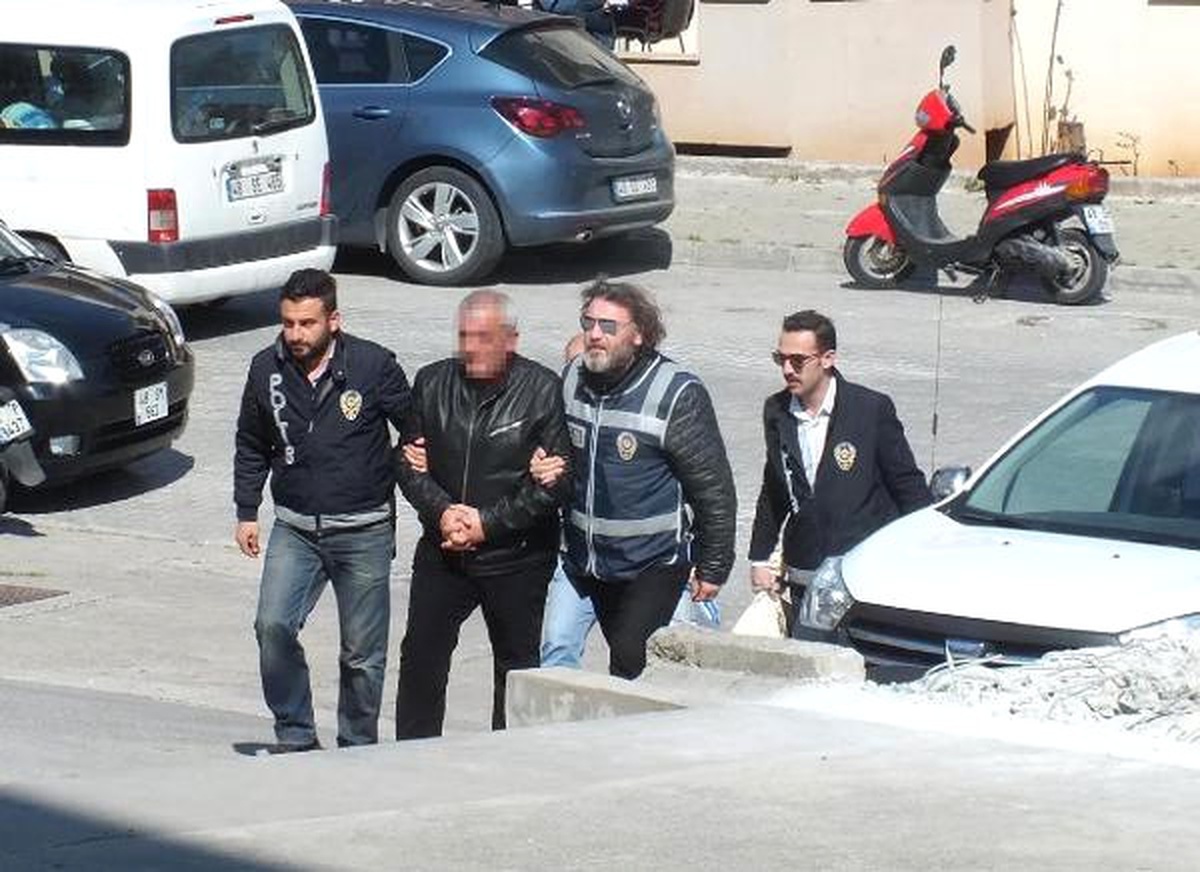 Marmaris\'te Fetö\'den Gözaltına Alınan İşadamı Adliyede