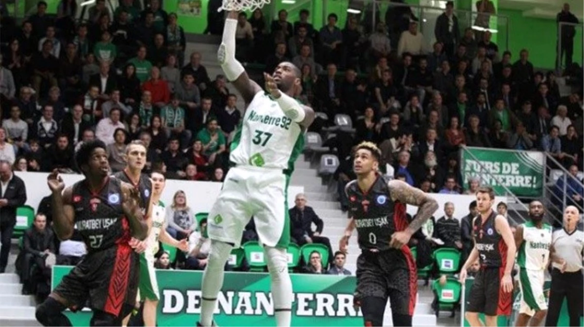 Nanterre: 110 - Muratbey Uşak: 82