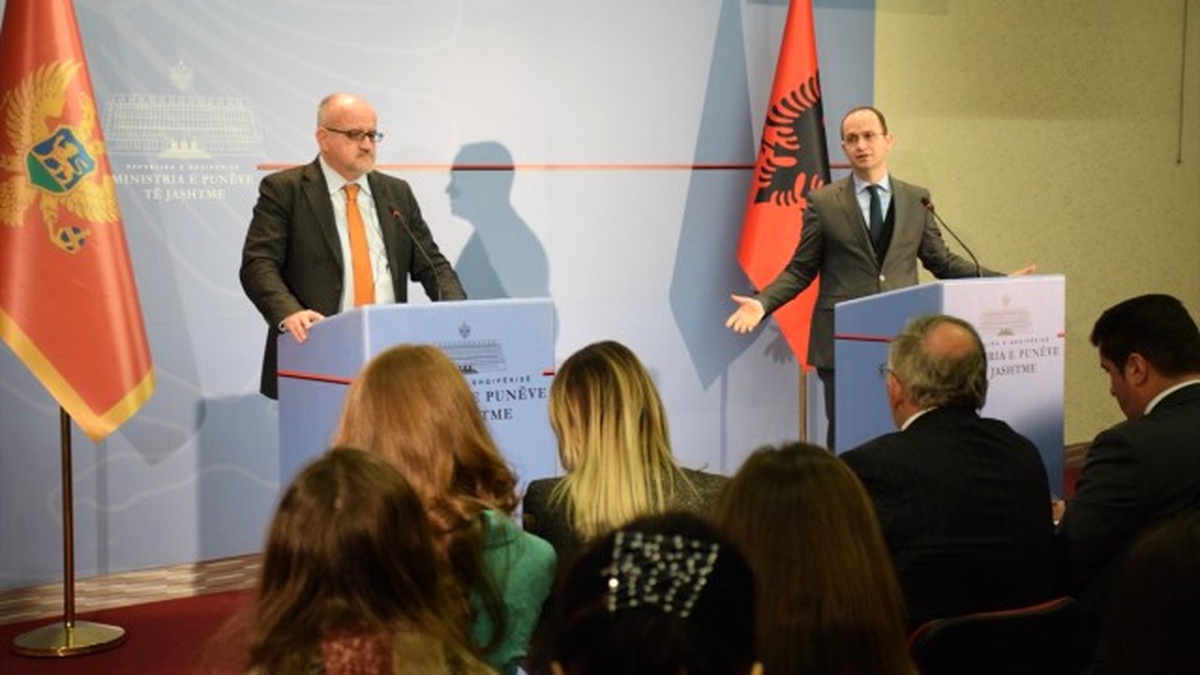 NATO Üyeliği, Batı Balkanlar\'a İstikrar Getirecek"