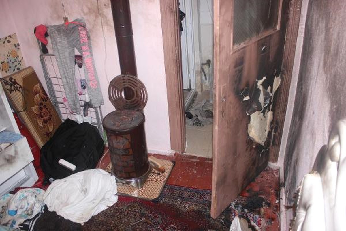 Sobaya Dökülen Benzin Bomba Gibi Patladı: 3 Yaralı